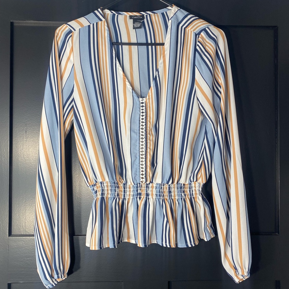4/$16 Rue 21 Top